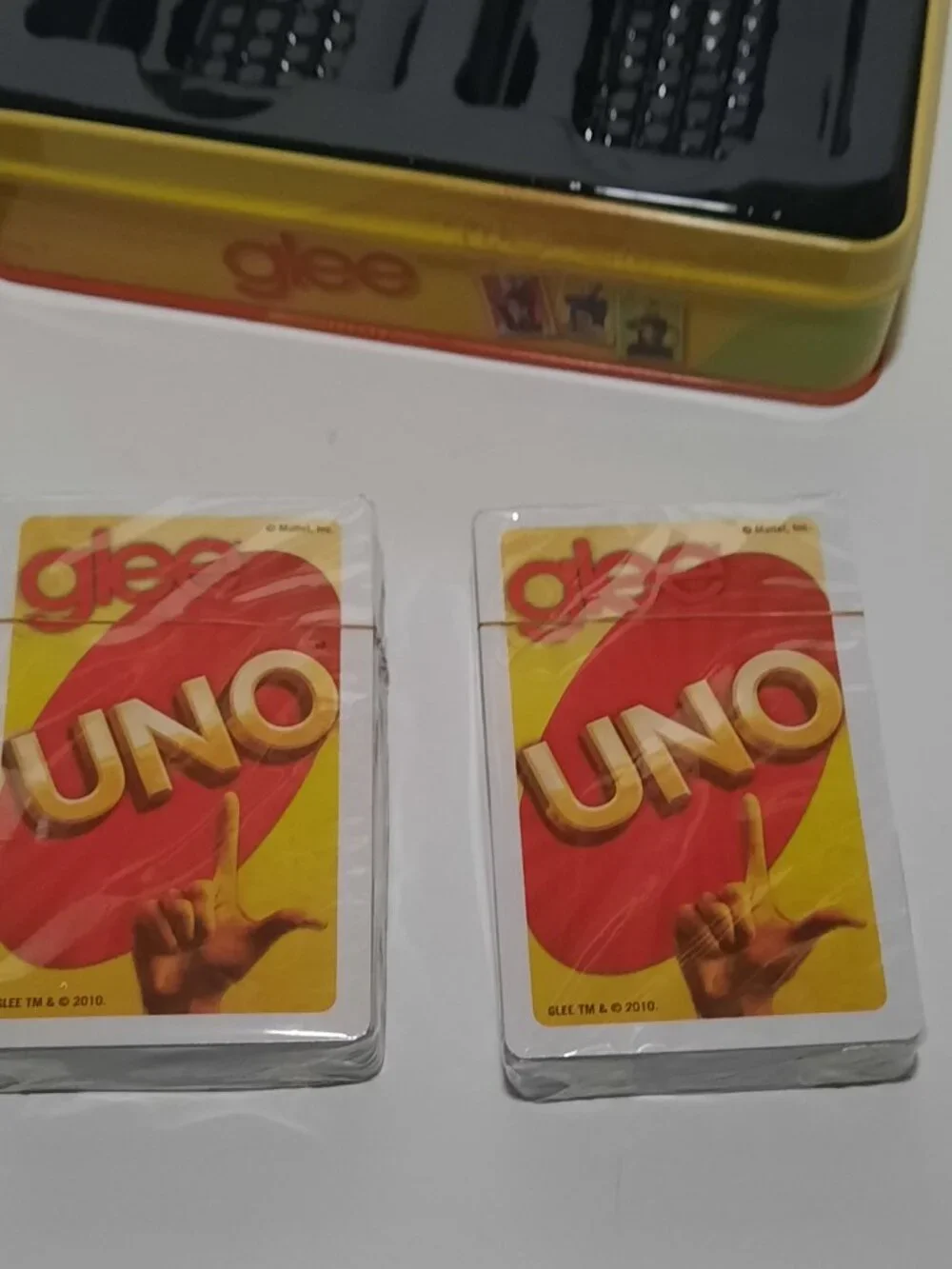 UNO Glee Edition 2010 Fundex Card Game Collectible Tin Sealed Cards Rare